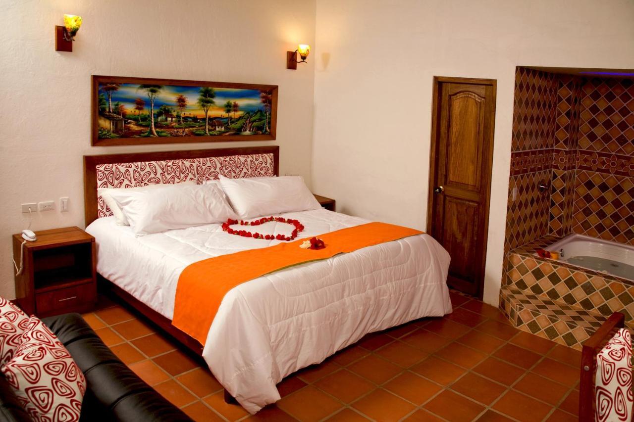 Hotel Villa Alegria Sáchica Esterno foto